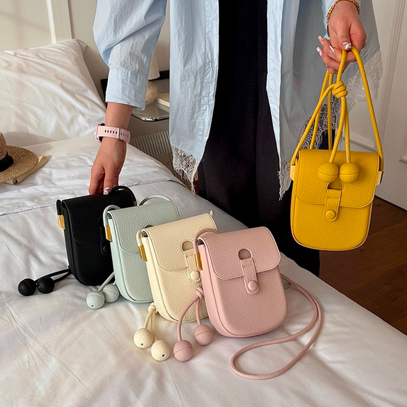 حقيبة كتف صغيرة فاخرة باللون ا - مراجعة Phone Accessories China وسعره